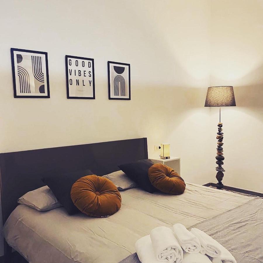 نابولي Maison Silvia المظهر الخارجي الصورة